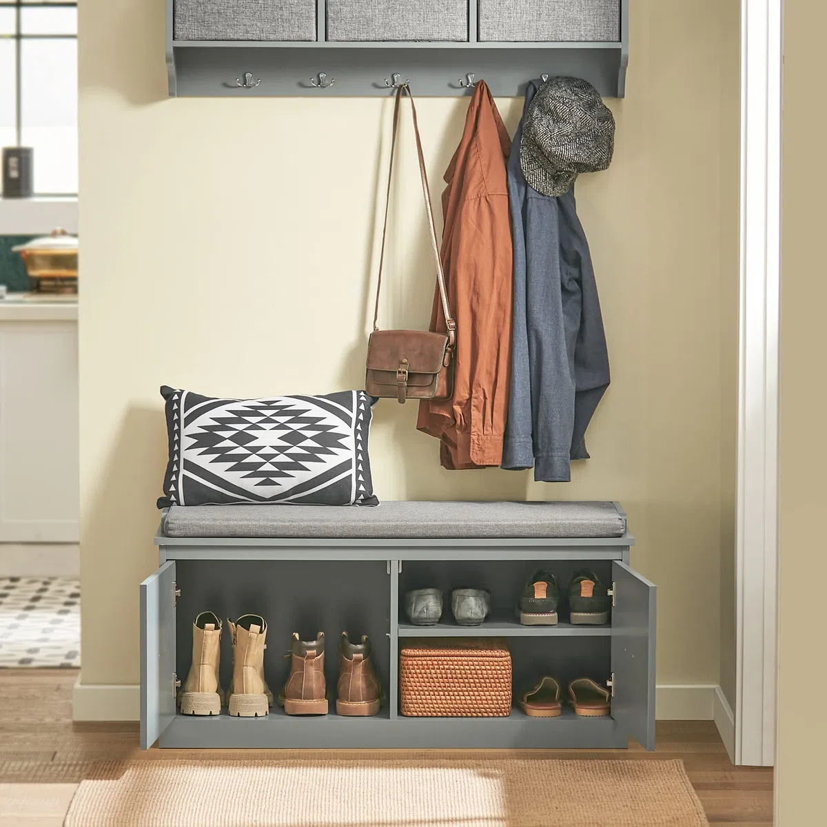 SoBuy Panca Scarpiera Ingresso con Seduta - Scarpiera Salvaspazio con Contenitore Interno e Ripiani Regolabili - Mobile Ingresso Panca Contenitore per Scarpe e Oggetti Fino 150kg 98x37x49cm FSR131-HG