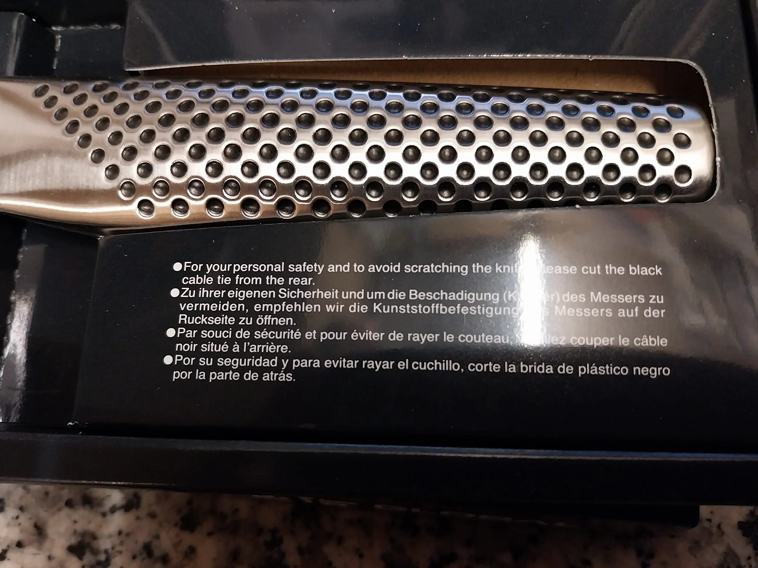 G11R : Global Yanagi.sashimi -coltello a lama asimmetrica cm.25
