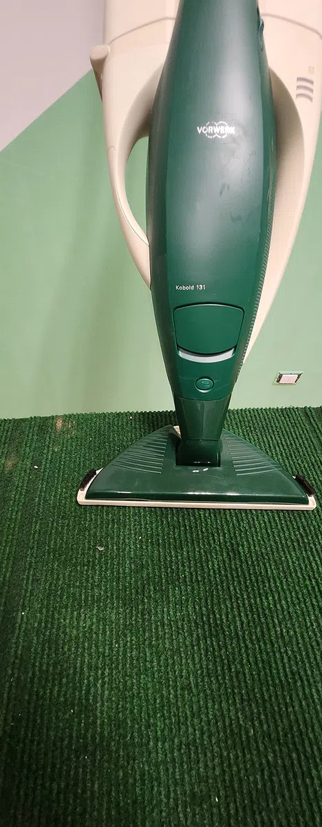 Vorwerk Aspirapolvere con sacchetto Folletto VK 131 Rigenerato Garantito 2 Anni