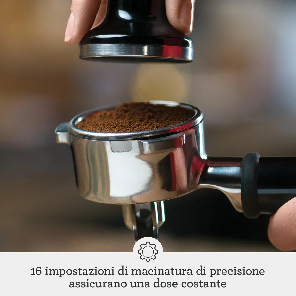 Sage - The Barista Express - Macchina Caffè Espresso con Cono Integrato, Pre-infusione a Bassa Pressione e Lancia Vapore Manuale per il Latte - Acciaio Inox Spazzolato, Lattiera 'Temp Control'
