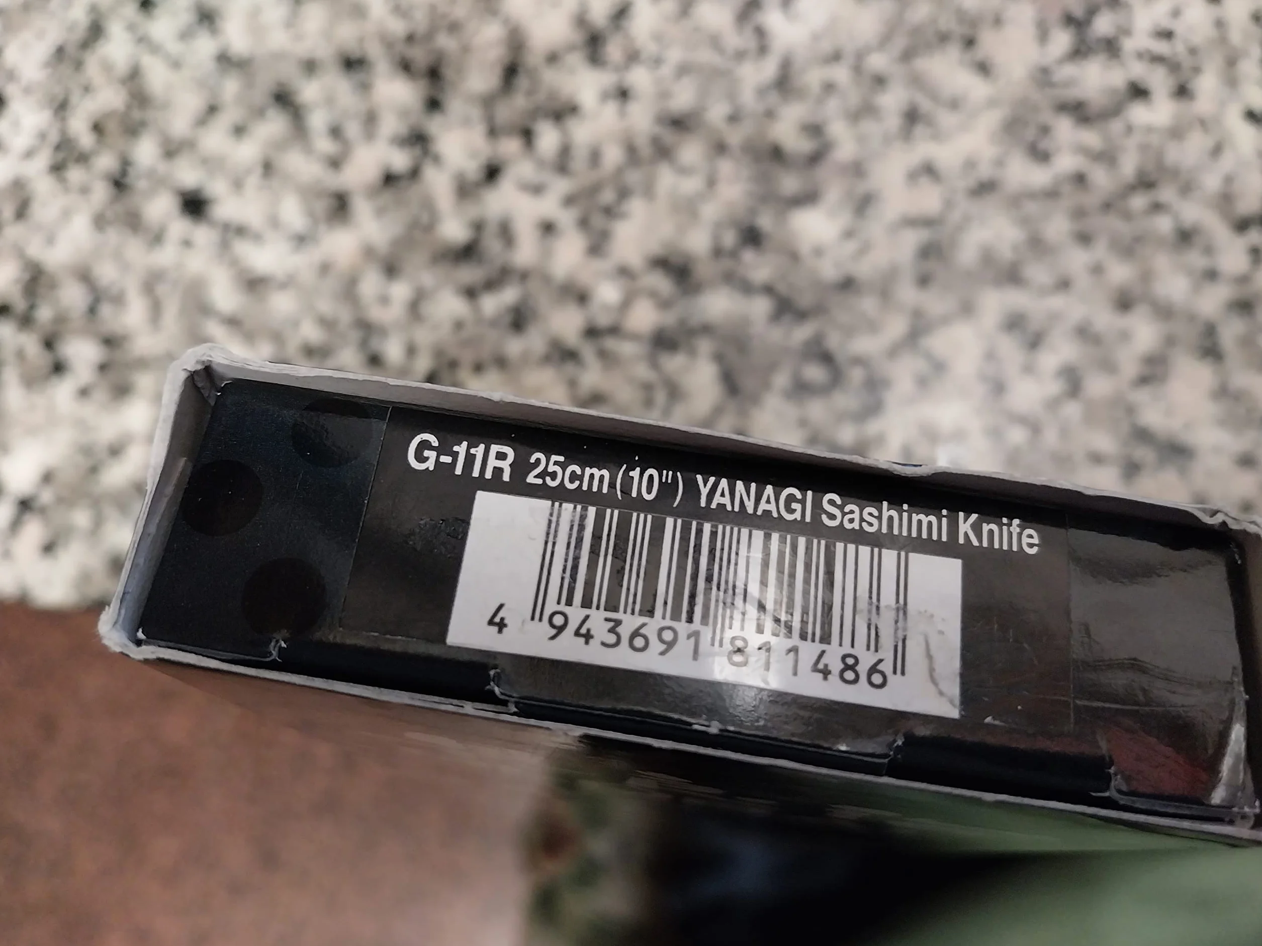 G11R : Global Yanagi.sashimi -coltello a lama asimmetrica cm.25